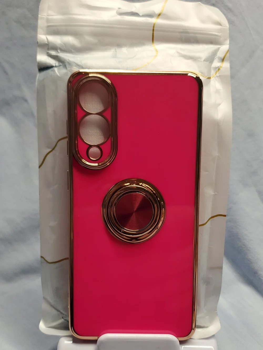 S25 Metal. Pink Phone Case with Ring Holder - Gold Trim